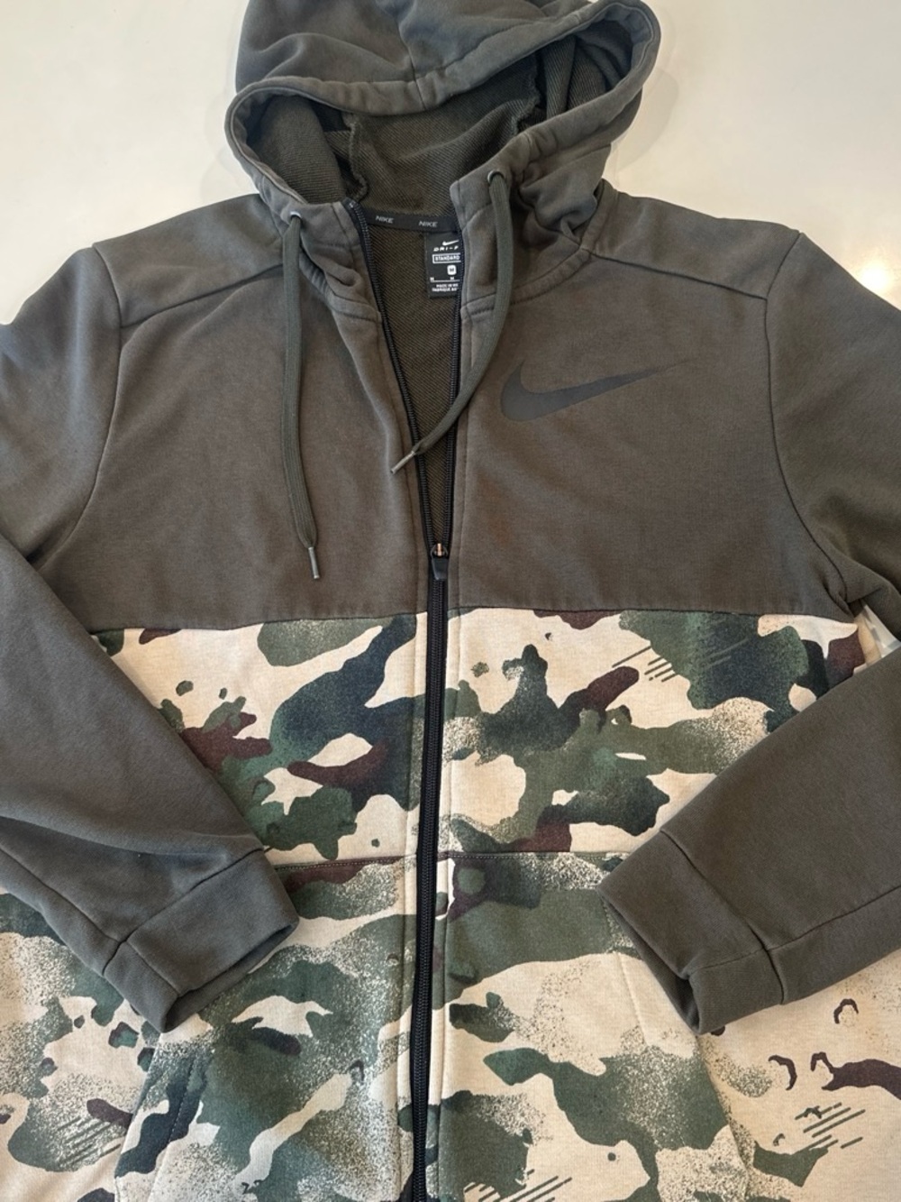 Nike Men’s Olive Green Camo Zip Hoodie Jacket
